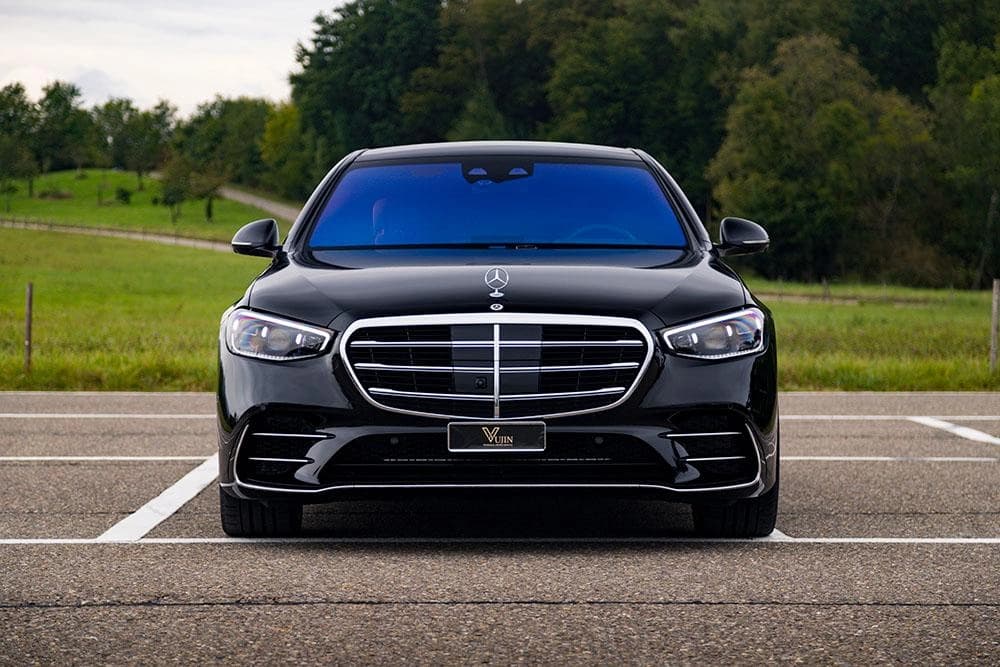 Mercedes S-Class waiting at Zurich Airport